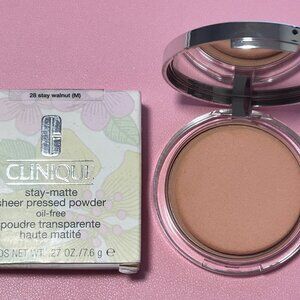 Clinique Stay Matte Sheer Pressed Powder - Oil Free - Stay Walnut